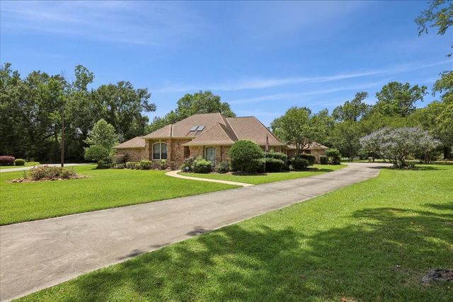 4711 Burns Circle, Orange, TX 77630