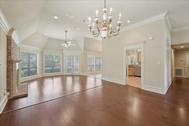 4711 Burns Circle, Orange, TX 77630