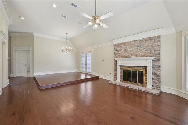4711 Burns Circle, Orange, TX 77630