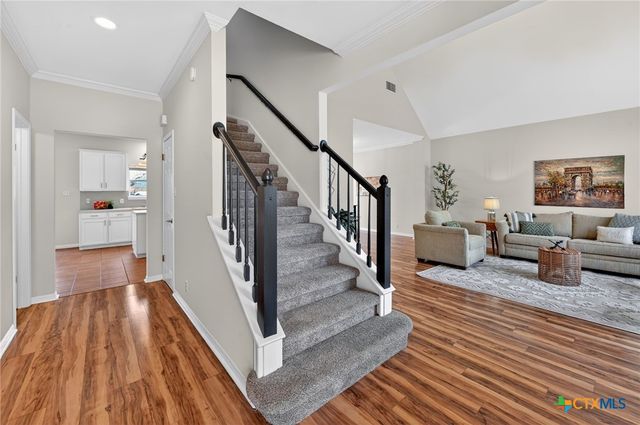 1124 Oaklands Drive, Round Rock, TX 78681