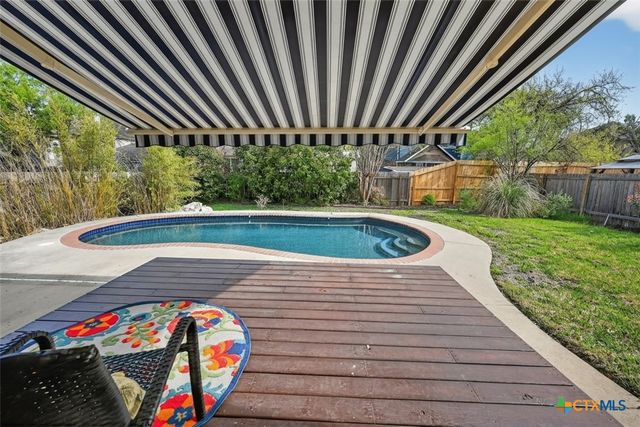 1124 Oaklands Drive, Round Rock, TX 78681