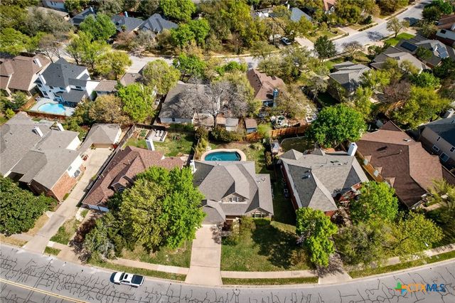 1124 Oaklands Drive, Round Rock, TX 78681