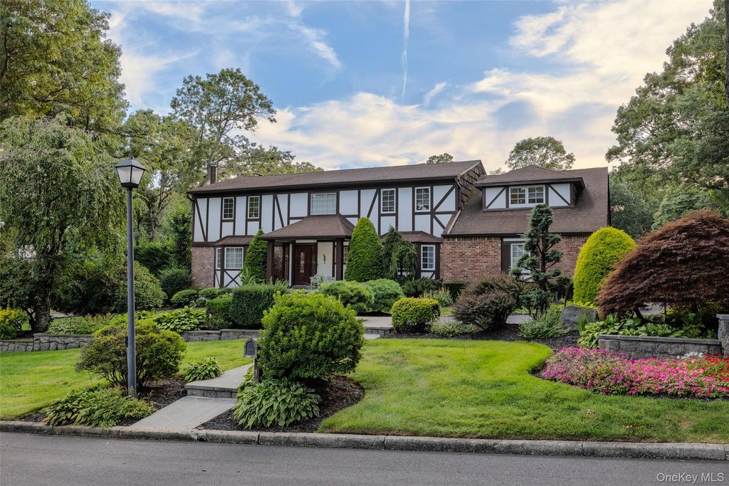 1 Jason Court, Dix Hills, NY 11746 — exterior