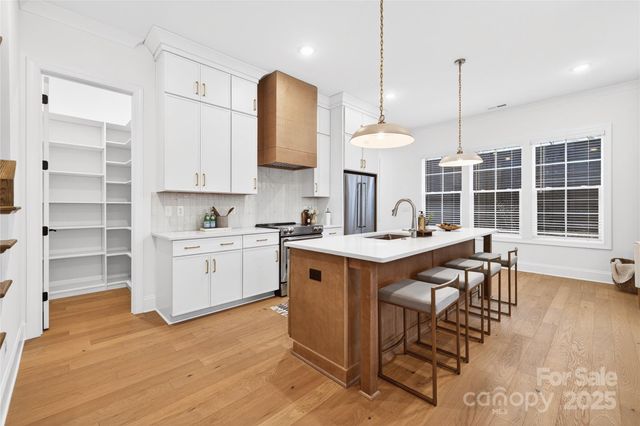 1014 E 19th Street, Charlotte, NC 28205