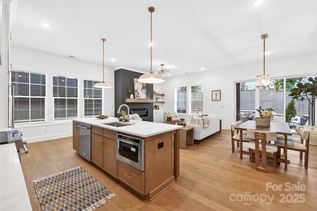 1014 E 19th Street, Charlotte, NC 28205