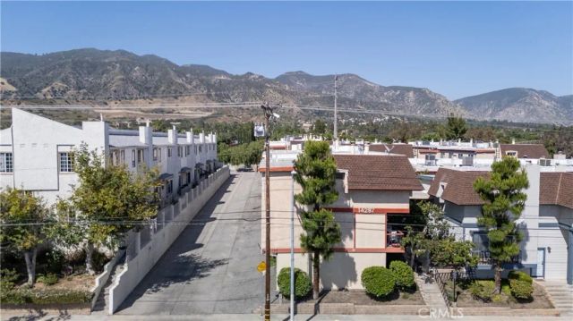 14287 foothill Boulevard 14, Sylmar, CA 91342