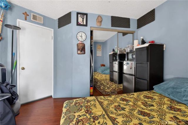 14287 foothill Boulevard 14, Sylmar, CA 91342