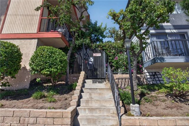 14287 foothill Boulevard 14, Sylmar, CA 91342