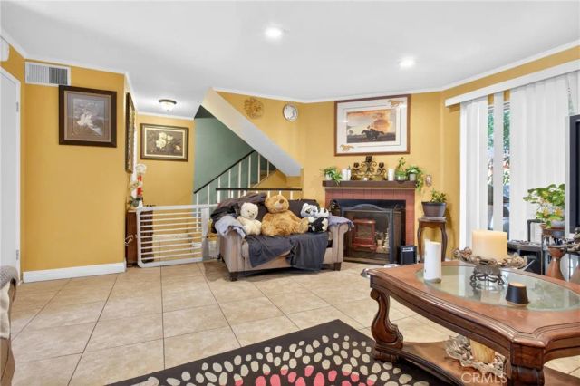 14287 foothill Boulevard 14, Sylmar, CA 91342