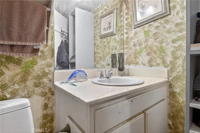 14287 foothill Boulevard 14, Sylmar, CA 91342