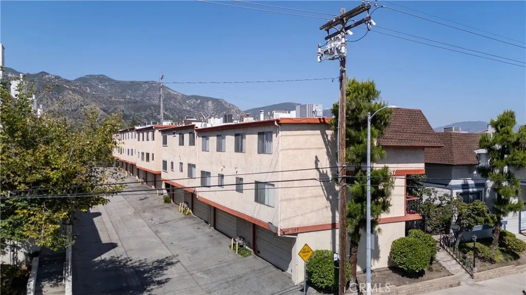 14287 foothill Boulevard 14, Sylmar, CA 91342