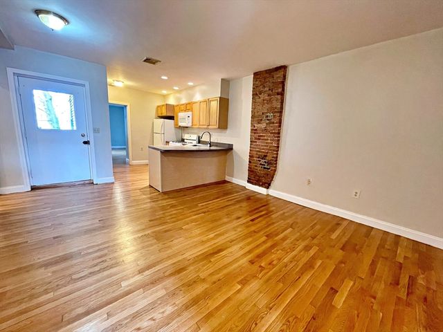 64 Trenton St, Boston, MA 02128