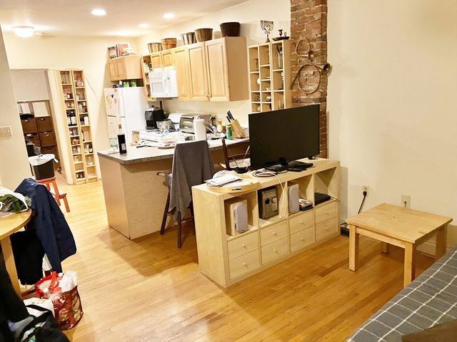 64 Trenton St, Boston, MA 02128