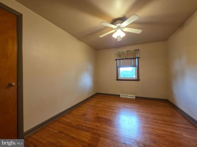 465 WABASH RD, Ephrata, PA 17522