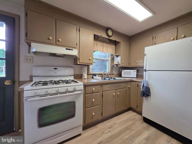 465 WABASH RD, Ephrata, PA 17522