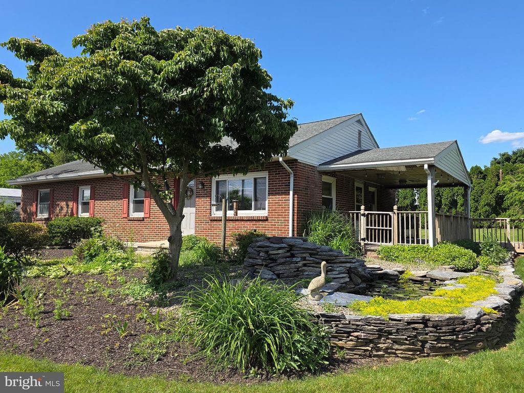 465 WABASH RD, Ephrata, PA 17522
