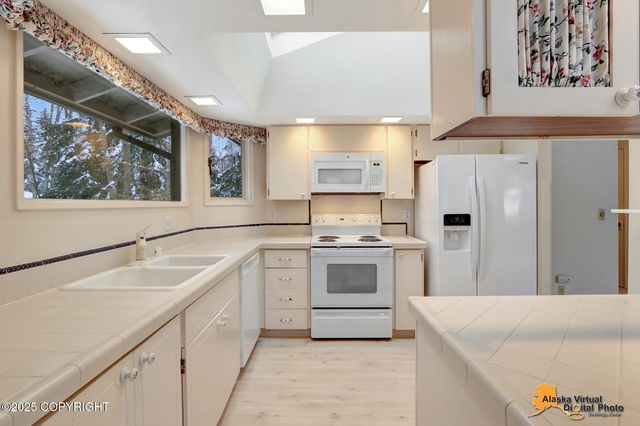 6030 Glenkerry Drive Drive, Anchorage, AK 99504