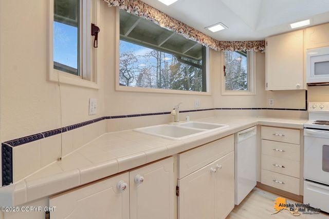 6030 Glenkerry Drive Drive, Anchorage, AK 99504