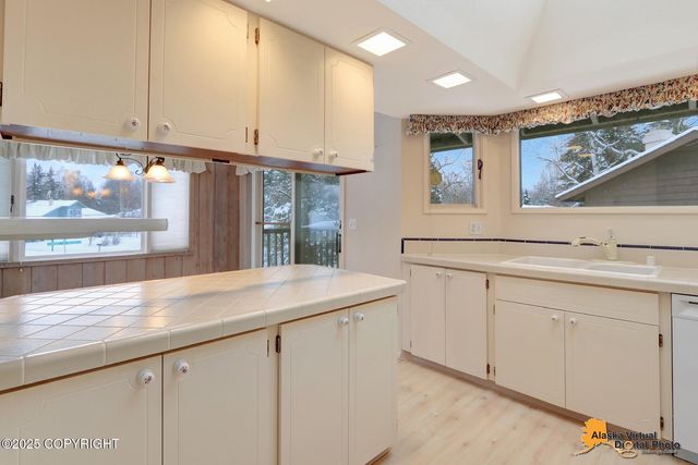 6030 Glenkerry Drive Drive, Anchorage, AK 99504