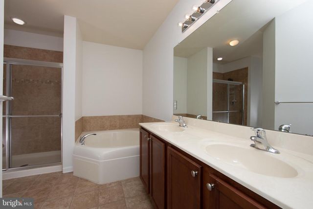 244 PARK PL, Cherry Hill, NJ 08002