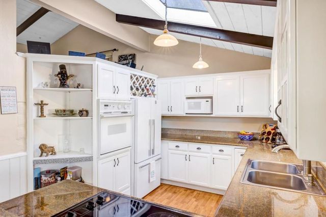 6900 Lakeview Drive, Salinas, CA 93907