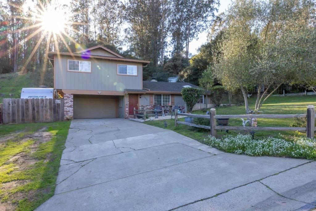 6900 Lakeview Drive, Salinas, CA 93907