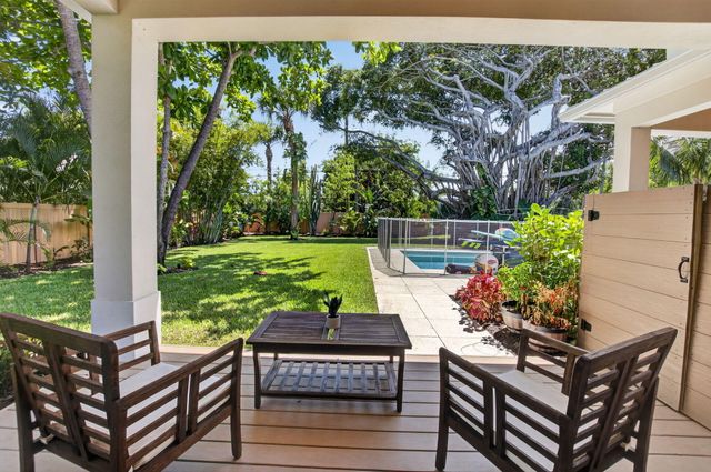264 NW 45th Street, Boca Raton, FL 33431