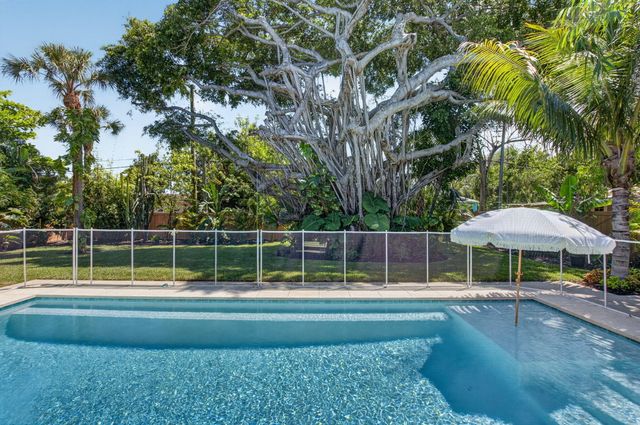 264 NW 45th Street, Boca Raton, FL 33431