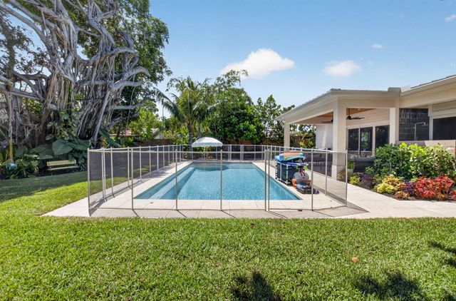 264 NW 45th Street, Boca Raton, FL 33431