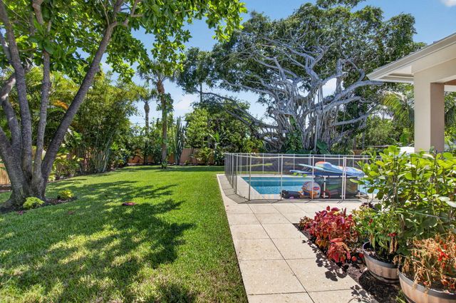 264 NW 45th Street, Boca Raton, FL 33431