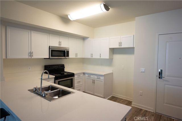 12655 Bluff Creek Drive 123, Playa Vista, CA 90094