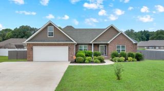 135 Chickamauga Trl, Winchester, TN 37398