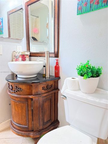 9963 Baywater Dr, Boca Raton, FL 33496