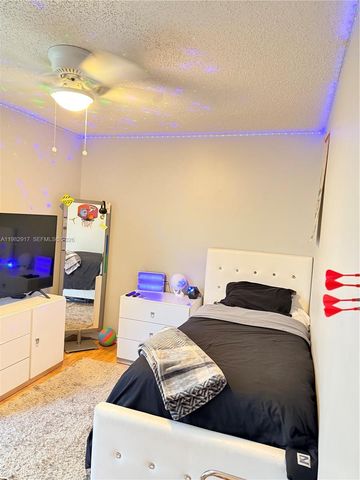 9963 Baywater Dr, Boca Raton, FL 33496