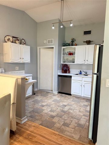 9963 Baywater Dr, Boca Raton, FL 33496