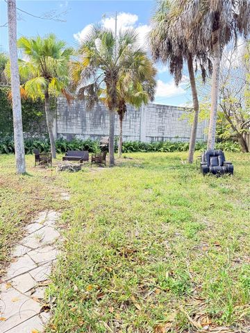 9963 Baywater Dr, Boca Raton, FL 33496