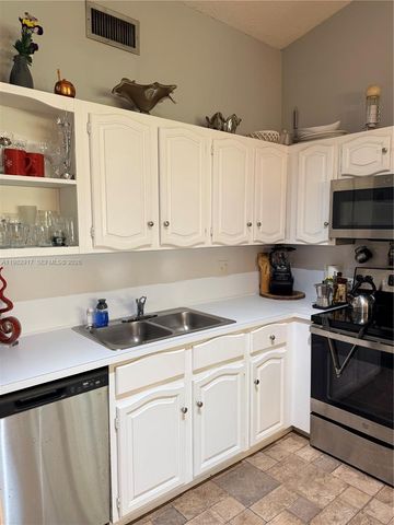 9963 Baywater Dr, Boca Raton, FL 33496