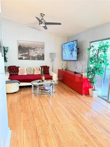 9963 Baywater Dr, Boca Raton, FL 33496