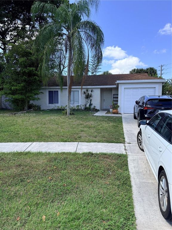 9963 Baywater Dr, Boca Raton, FL 33496