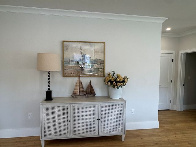 21 Josiah Path, Falmouth, MA 02540