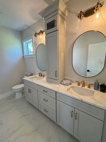 21 Josiah Path, Falmouth, MA 02540
