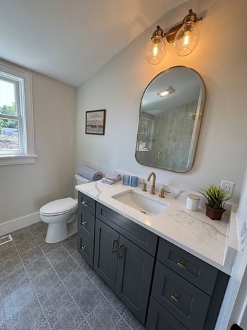 21 Josiah Path, Falmouth, MA 02540