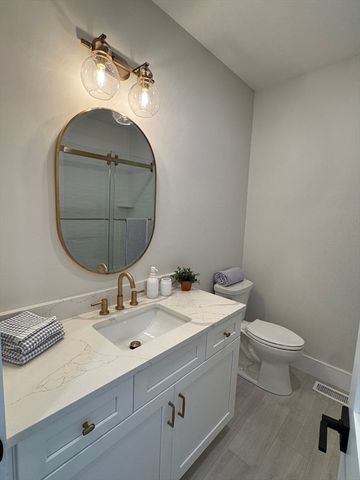21 Josiah Path, Falmouth, MA 02540