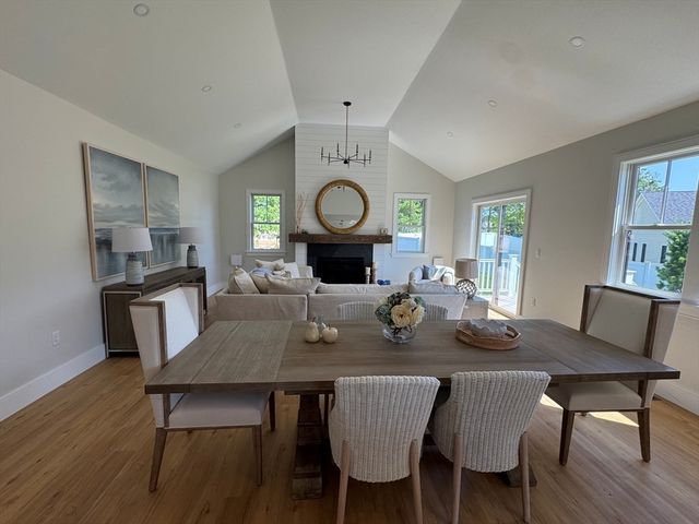 21 Josiah Path, Falmouth, MA 02540