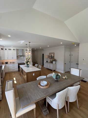 21 Josiah Path, Falmouth, MA 02540