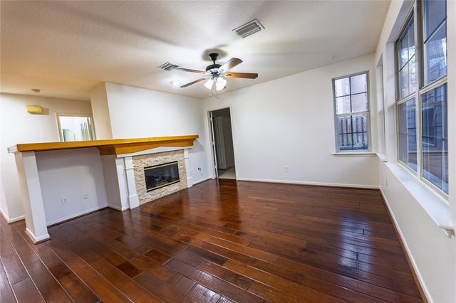 50 Lightwood Trace, The Woodlands, TX 77382