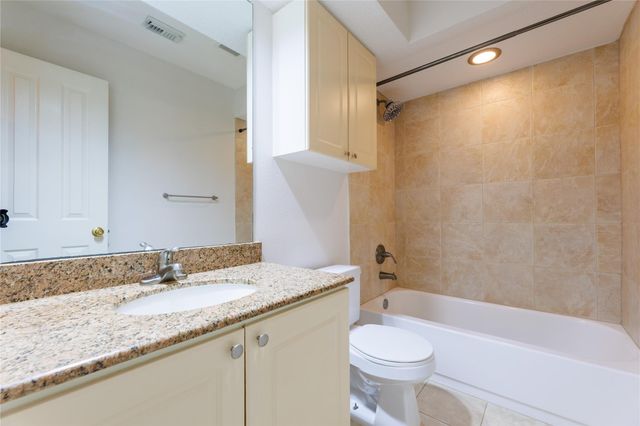 50 Lightwood Trace, The Woodlands, TX 77382