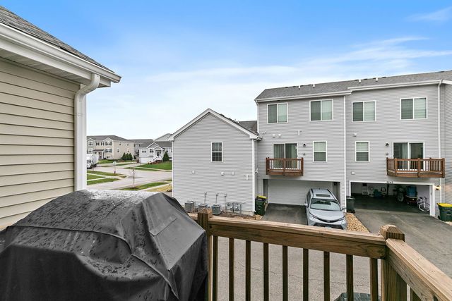 2563 Bella Drive, Pingree Grove, IL 60140