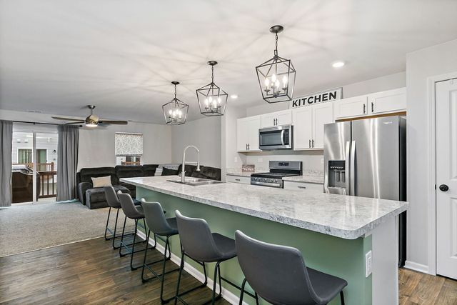 2563 Bella Drive, Pingree Grove, IL 60140