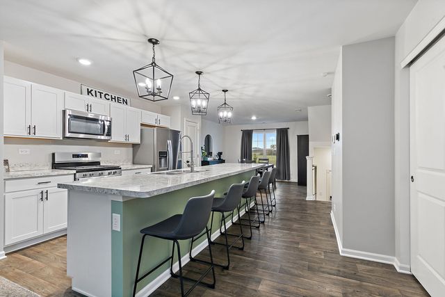 2563 Bella Drive, Pingree Grove, IL 60140